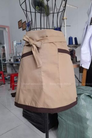 Tạp dề ngắn 2 túi xéo  Tạp dề ngắn 2 túi xéo