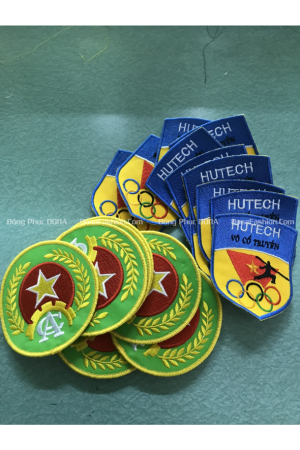 Thêu logo trường học, bệnh viện Thêu logo trường học, bệnh viện